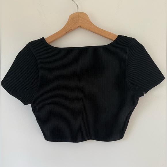 BABATON crop black top size L - Picture 3 of 6